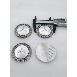 Chapas de centro de rueda Mercedes negro y plata 65mm
