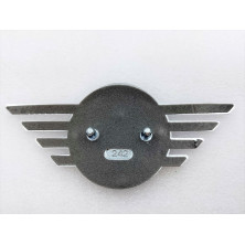 EMBLEMA TRASERO MINI F55 F56 F57 PLATA FONDO ROJO OEM: 51142465242