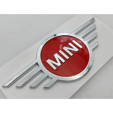 EMBLEMA DELANTERO MINI F55 F56 F57 PLATA/ROJO OEM: 51142465241