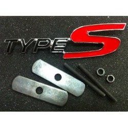 EMBLEMA PARRILLA TYPE S negro-rojo