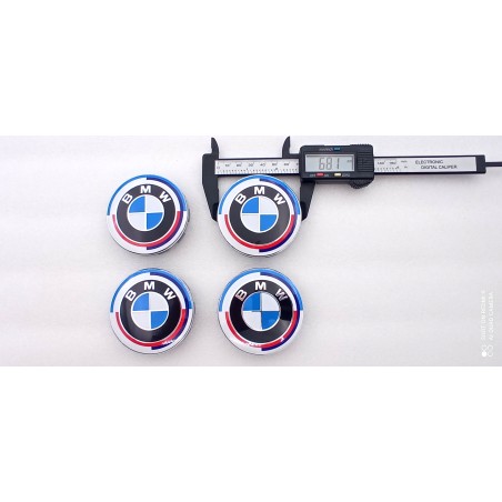 CENTRO DE RUEDAS 68mm BMW blanco modelo 2022 50 aniversario