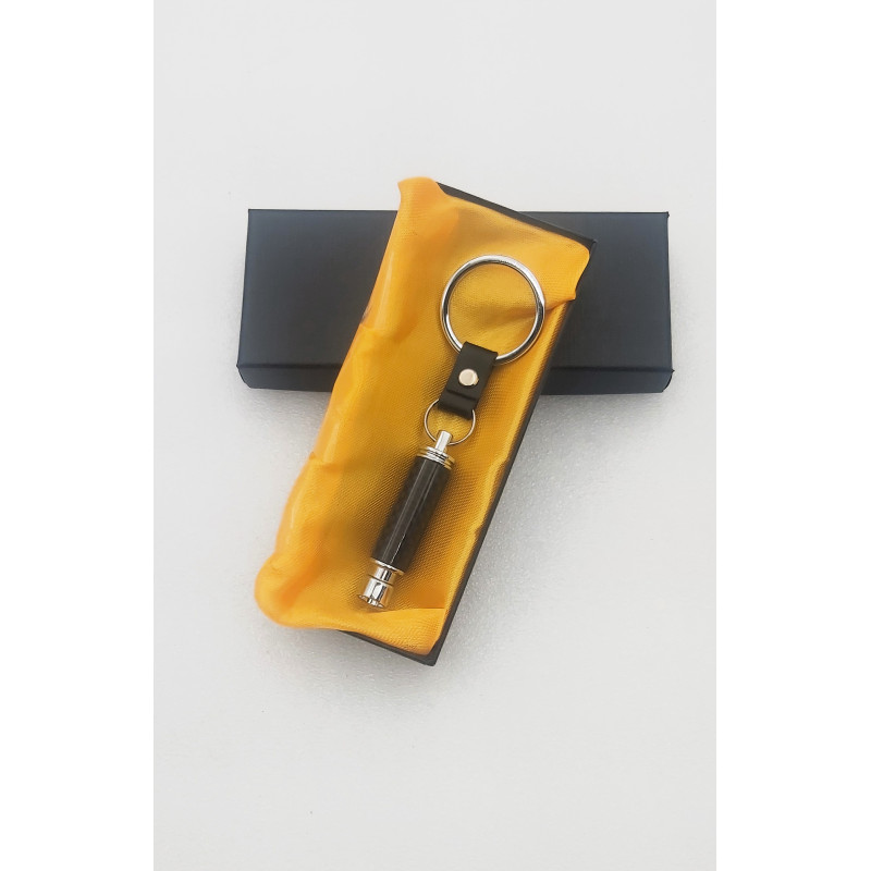 Llavero tubo de escape en carbono Perfecto para regalo!