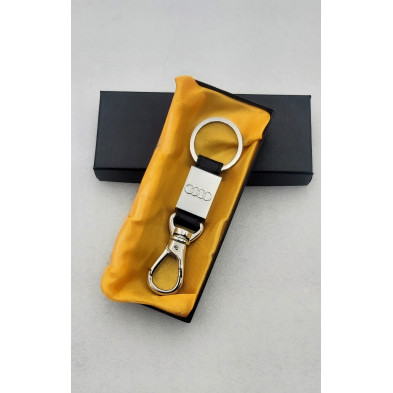 Llavero audi metal cromado y cuero Perfecto para regalo!
