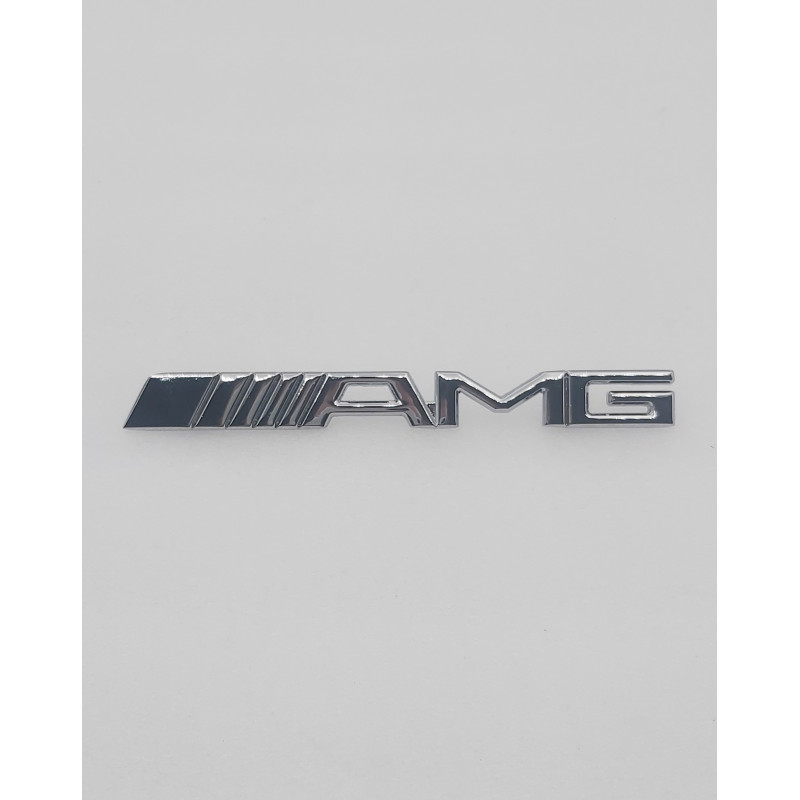 EMBLEMA DE PARRILLA MERCEDES AMG