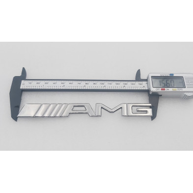 EMBLEMA DE PARRILLA MERCEDES AMG