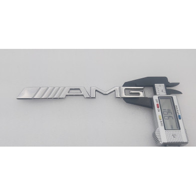 EMBLEMA DE PARRILLA MERCEDES AMG