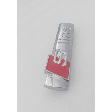 EMBLEMA DE PARRILLA AUDI SLINE CROMADO