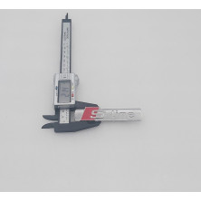 EMBLEMA DE PARRILLA AUDI SLINE CROMADO