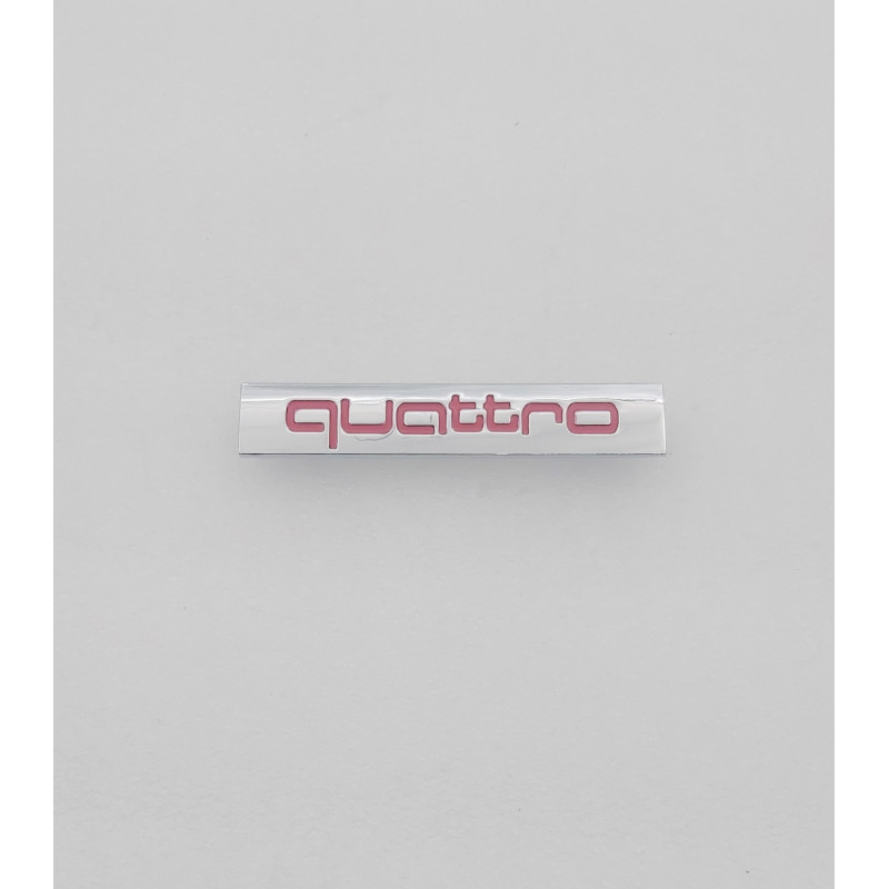 EMBLEMA DE PARRILLA AUDI QUATTRO ROJO