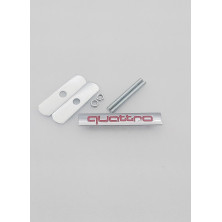 EMBLEMA DE PARRILLA AUDI QUATTRO ROJO