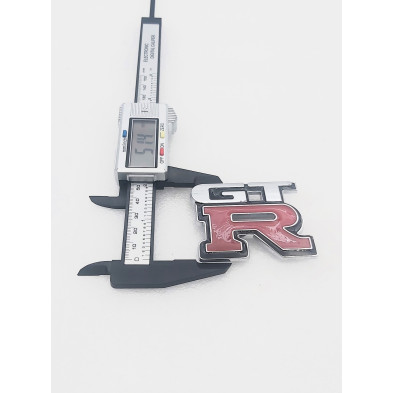 EMBLEMA DE PARRILLA NISSAN GTR