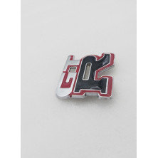 EMBLEMA DE PARRILLA NISSAN GTR BLANCO Y NEGRO Y BORDE ROJO