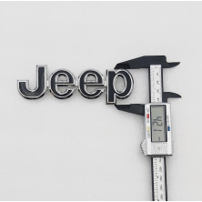 EMBLEMA DE PARRILLA JEEP NEGRO