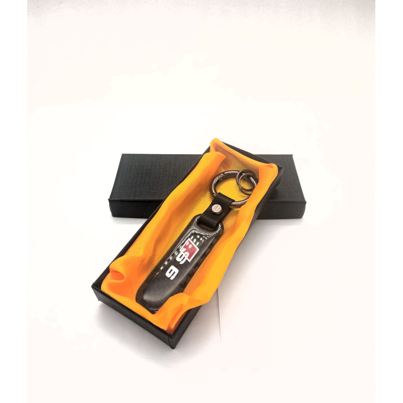 LLAVERO DE CARBONO CON LOGO AUDI S6 Perfecto para regalo!