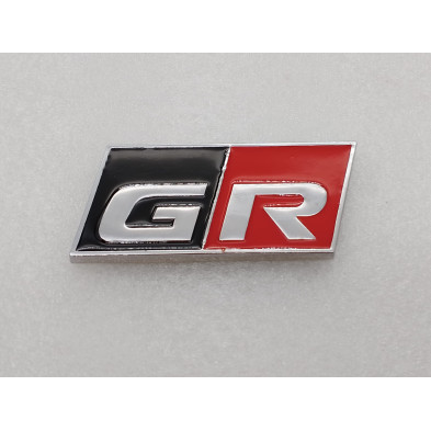 EMBLEMA TOYOTA GR plata, rojo y negro Perfecto para regalo!