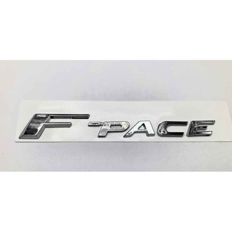 Emblema trasero f-pace jaguar cromado
