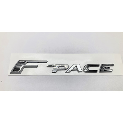 Emblema trasero f-pace jaguar cromado