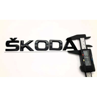 EMBLEMA LOGO TRASERO SKODA NEGRO
