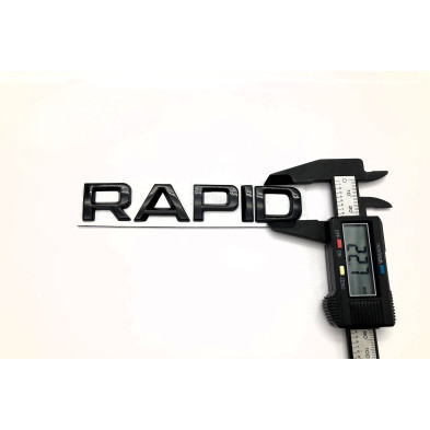 EMBLEMA LOGO TRASERO SKODA RAPID NEGRO
