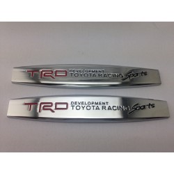 2 emblemas laterales toyota trd sports