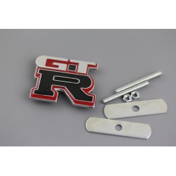 EMBLEMA PARRILLA NISSAN GTR