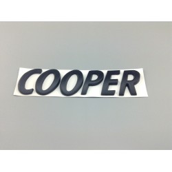 Emblema trasero letras negras cooper