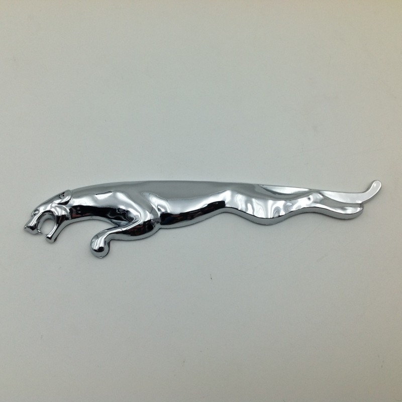 EMBLEMA TRASERO LOGO JAGUAR