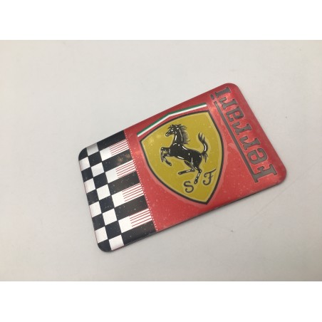 Emblema Ferrari rojo