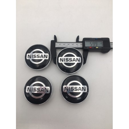Centro de rueda Nissan negros 60mm