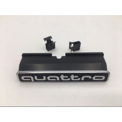 EMBLEMA DE PARRILLA AUDI QUATTRO Q3