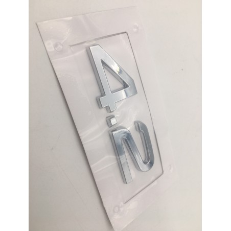 EMBLEMA LATERAL o TRASERO AUDI 4.2