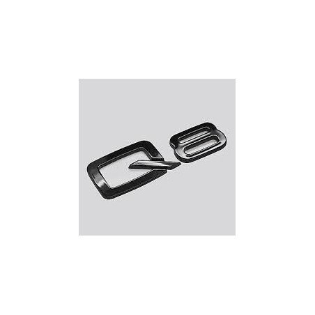 EMBLEMA TRASERO AUDI Q8 NEGRO