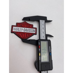 Placa emblema Harley Davidson rojo y blanco 57mm x 45mm