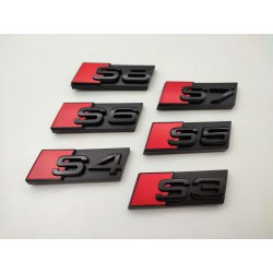 Emblema parrilla Audi S5 negro