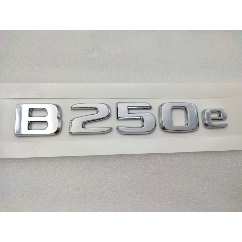 New emblema letras mercedes benz clase b b250e