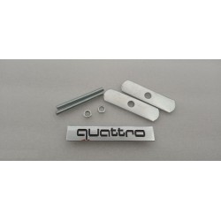 Emblema de parrilla Audi Quattro negro