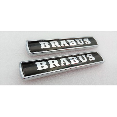 2 EMBLEMAS LATERALES BRABUS NEGRO