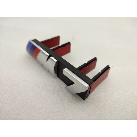 EMBLEMA PARRILLA BMW M7 PLATA MODELO NUEVO
