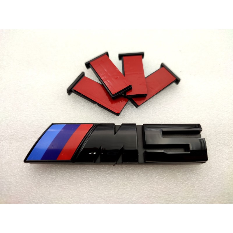 Emblema parrilla BMW M5 negro modelo nuevo