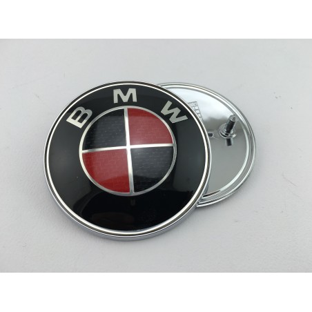 EMBLEMA TRASERO BMW  Negro y Rojo Carbono 74 mm